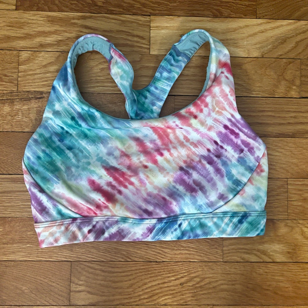 Athleta tie-dye watercolor sports bra size S